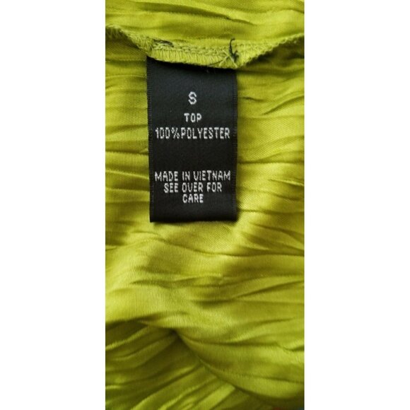 AGB Women's Crinkled Short Flutter Sleeve Yellow Green Blouse Size Small - Picture 5 of 10